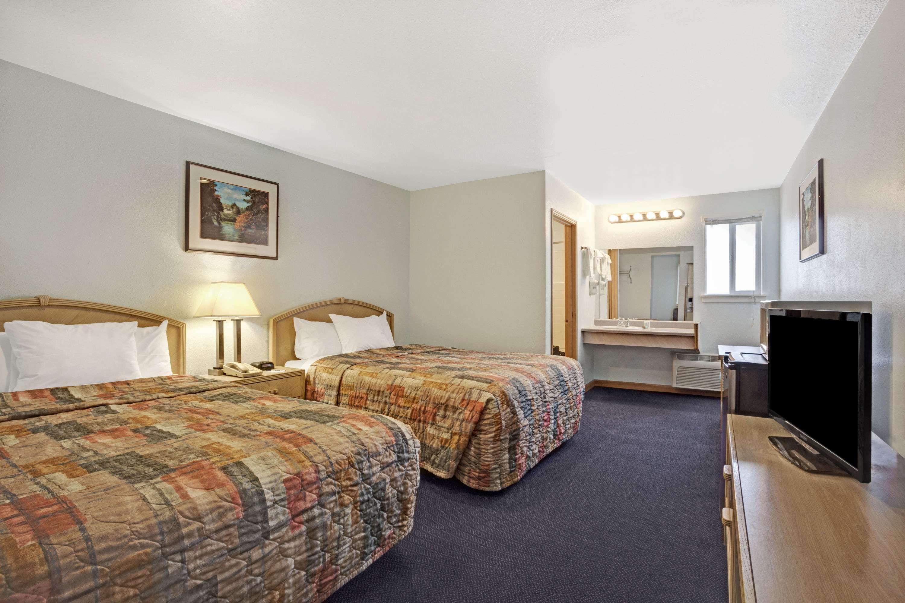 Travelodge By Wyndham Seattle North Of Downtown Buitenkant foto