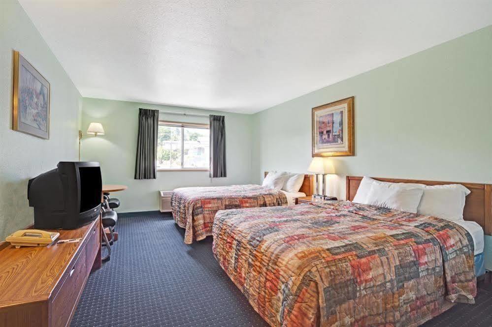 Travelodge By Wyndham Seattle North Of Downtown Buitenkant foto